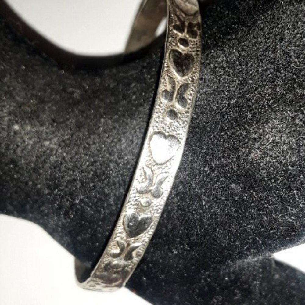 Sterling Silver Vintage Hearts Bangle Bracelet